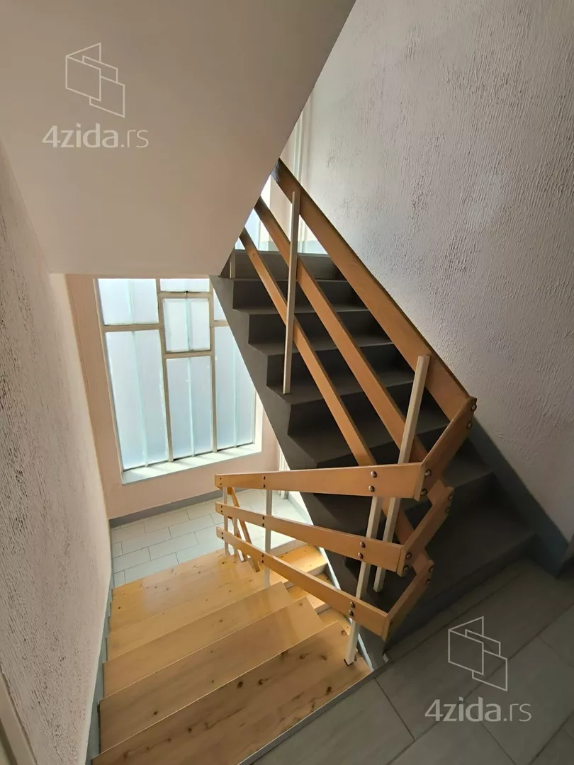 4-etažna kuća | 4zida