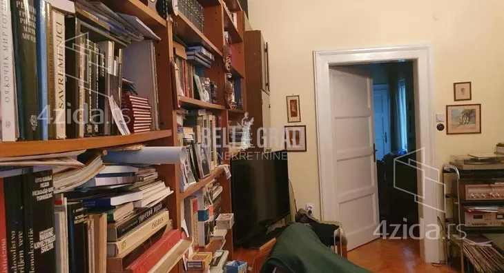 Četvoroiposoban stan | 4zida