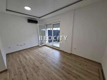 Jovana Popovića | 4zida.rs