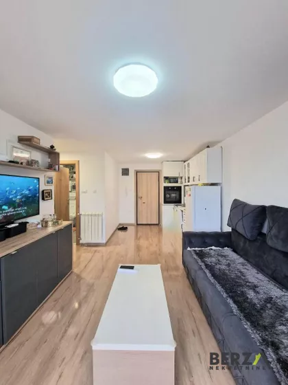 Sremska Kamenica | 4zida.rs