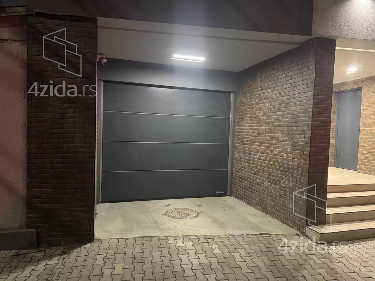 Garaža/Parking | 4zida