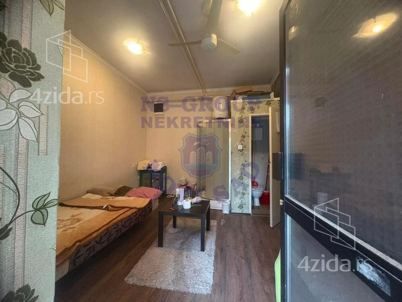 Lokal | 4zida
