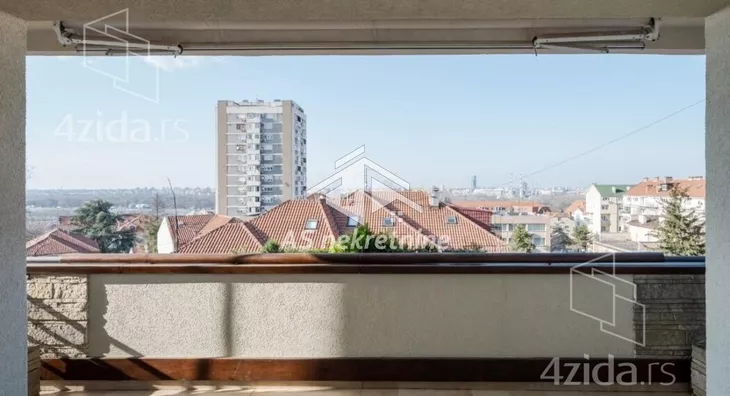 Petosoban stan | 4zida