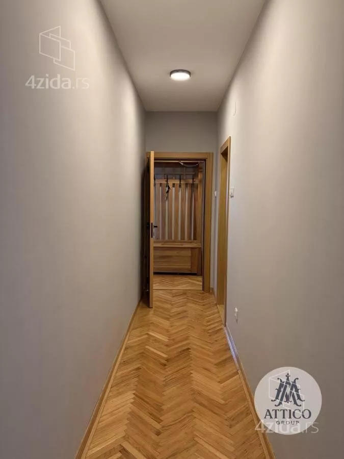 Petosoban stan | 4zida