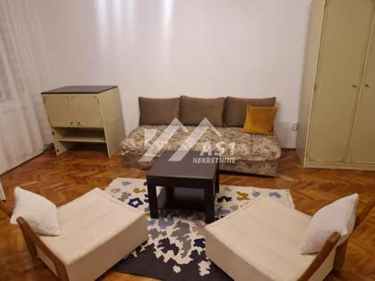 Jovana Đorđevića | 4zida.rs