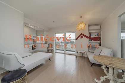 Marsala Birjuzova | 4zida.rs