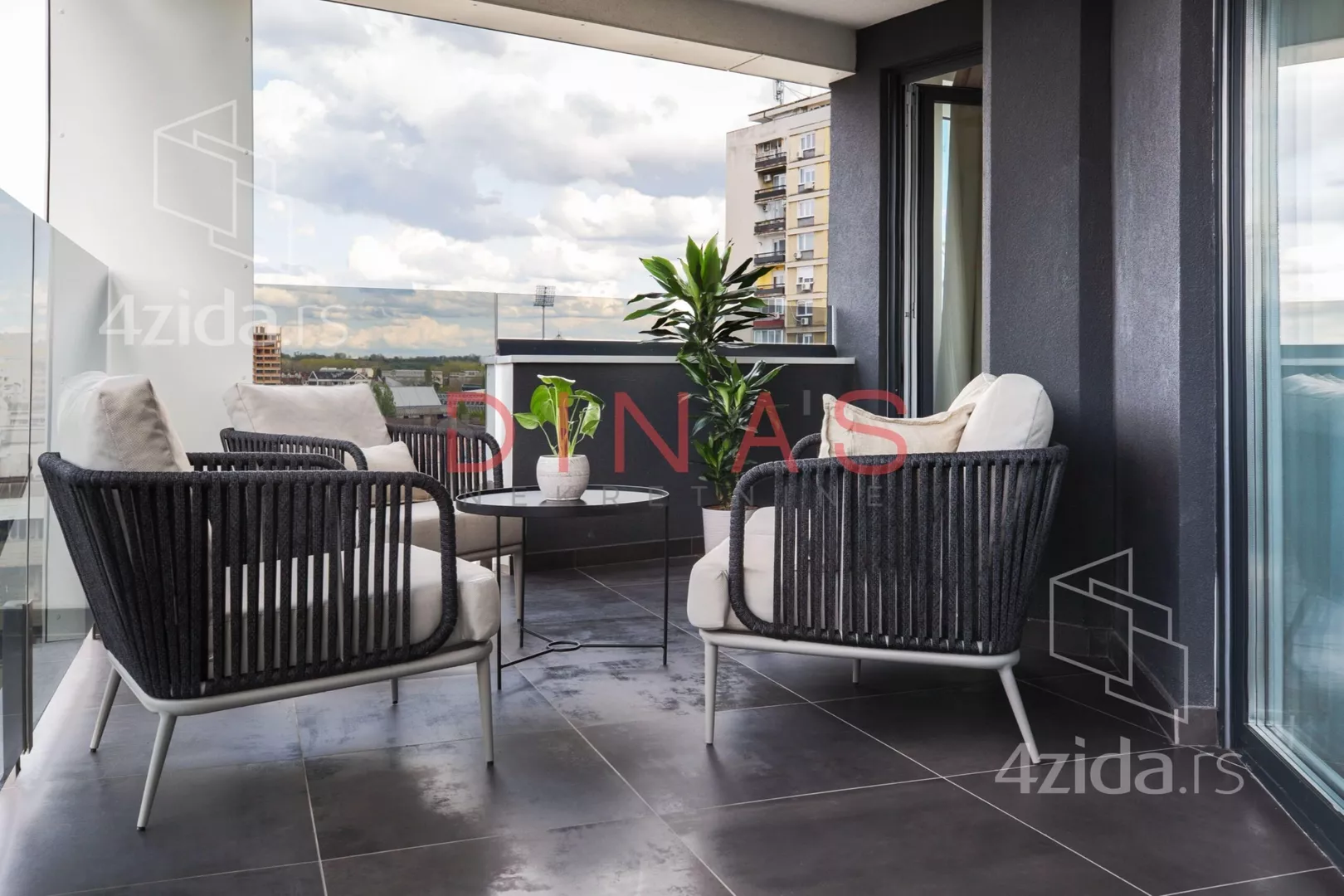 Četvorosoban stan | 4zida