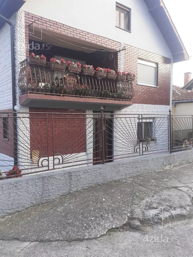 3-etažna kuća | 4zida
