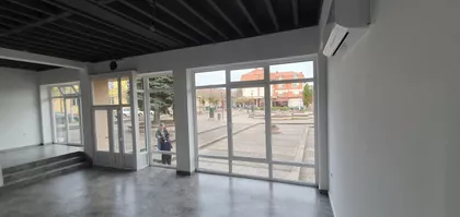 Paradni Trg 2 | 4zida.rs