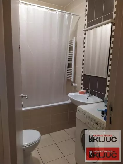 Adamovićevo Naselje | 4zida.rs