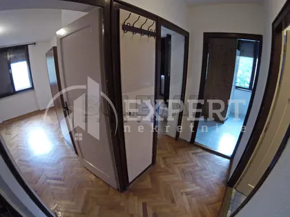 Rentgenova | 4zida.rs