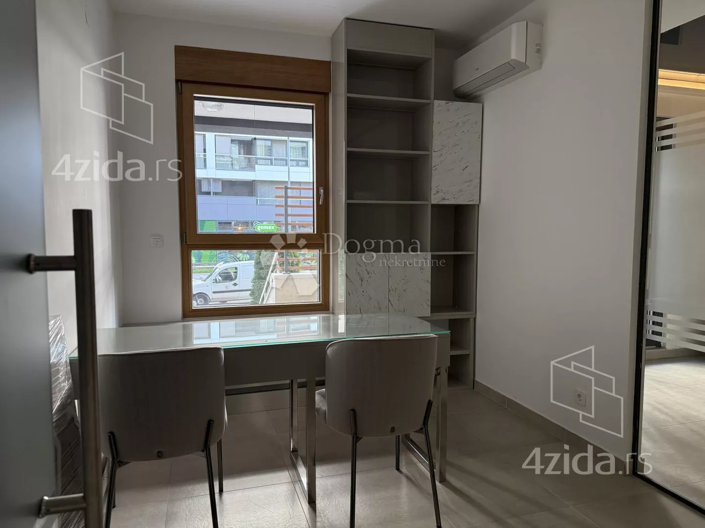 Poslovni prostor | 4zida