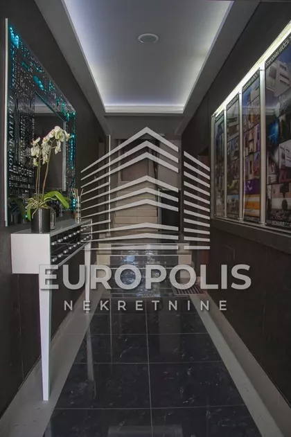 Gospodara Vučića | 4zida.rs
