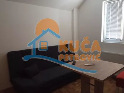 Sretena Stefanovića | 4zida.rs