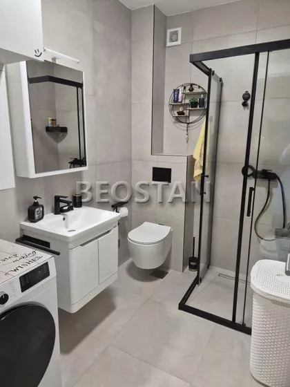 Zivka Petrovica | 4zida.rs