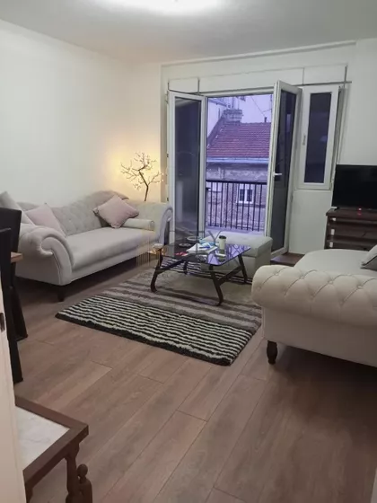 Sarajevska | 4zida.rs