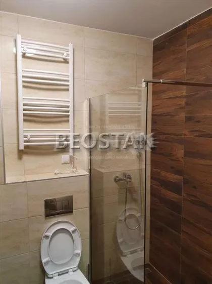 Majke Jugovica | 4zida.rs