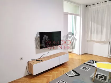 Medicinski Fakultet | 4zida.rs