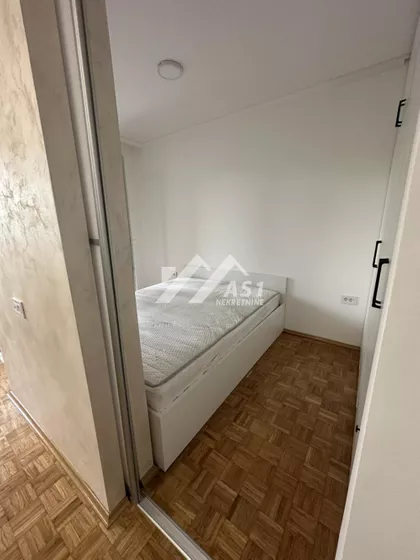 Bulevar Cara Lazara | 4zida.rs