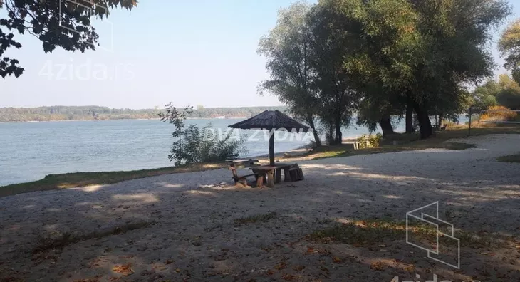 Ugostiteljski objekat | 4zida