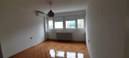 Bulevar Oslobođenja 10 | 4zida.rs