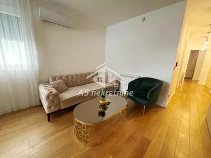 Lekino Brdo | 4zida.rs