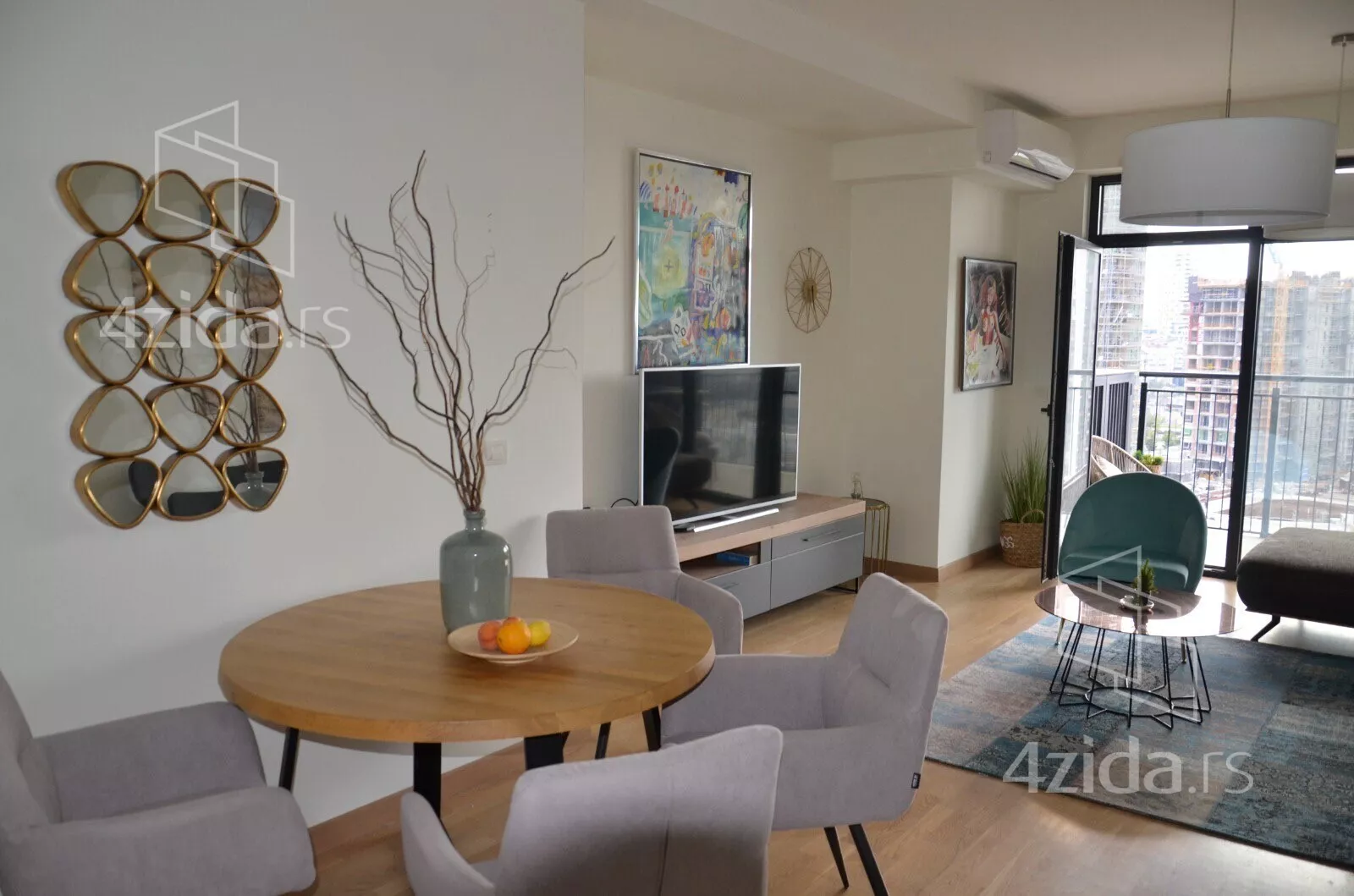 Trosoban stan | 4zida