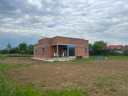 Milenka Zablaćanskog 10 | 4zida.rs
