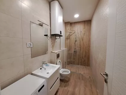 Jirečekova 7a | 4zida.rs