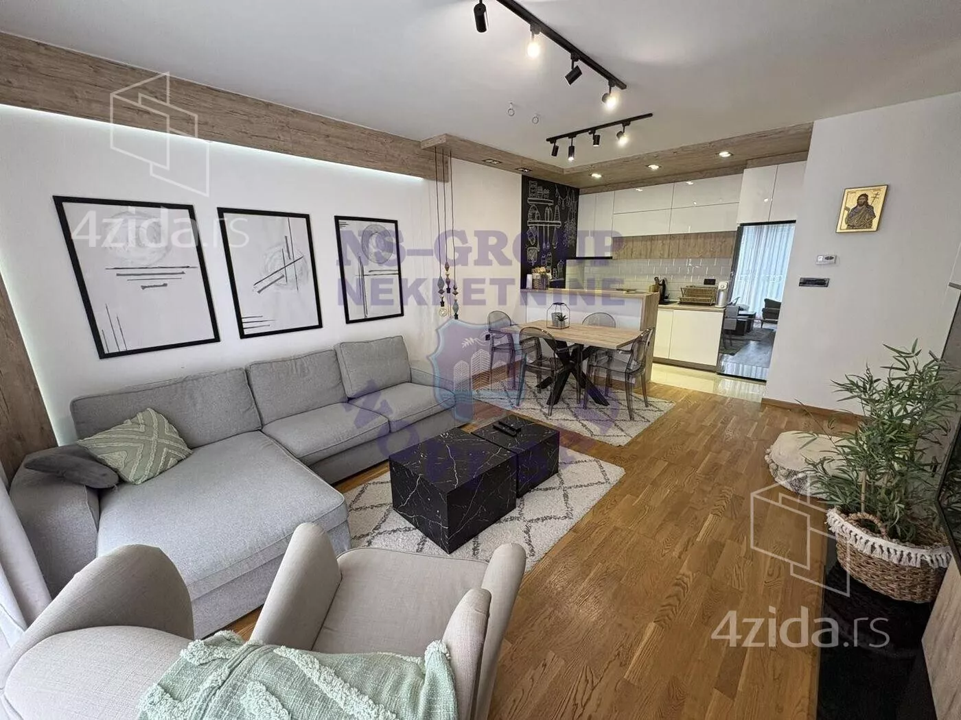 Trosoban stan | 4zida