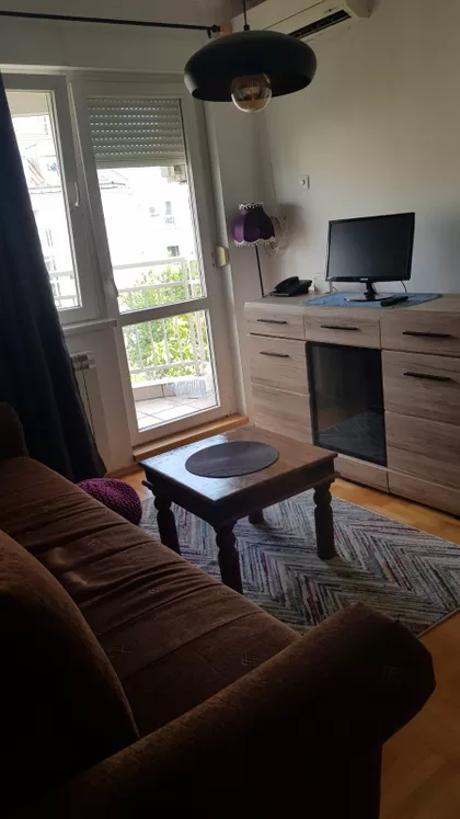Nedeljka gvozdenovica 12 | 4zida.rs
