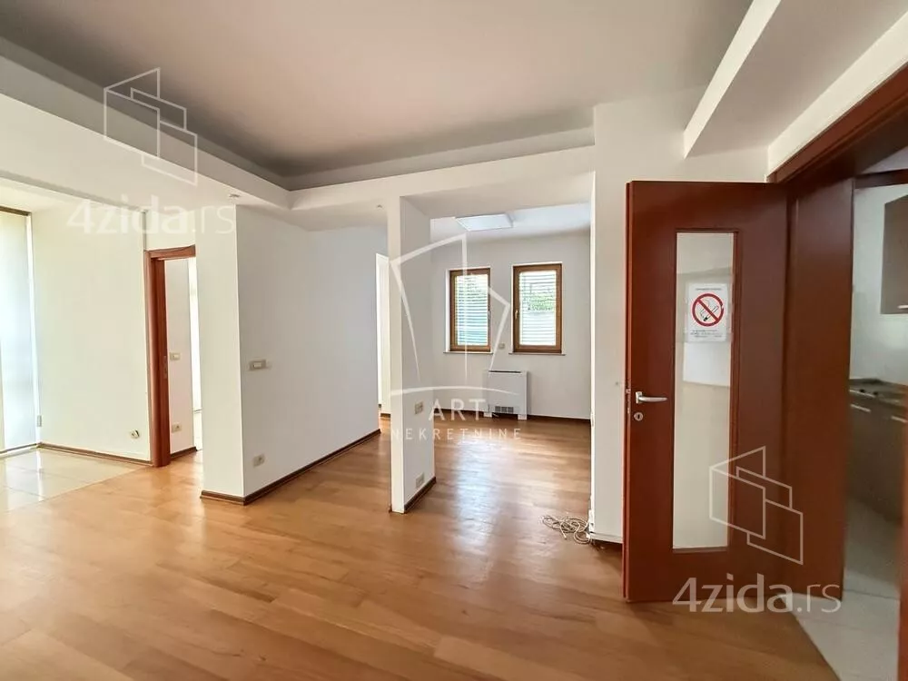 Kancelarija | 4zida