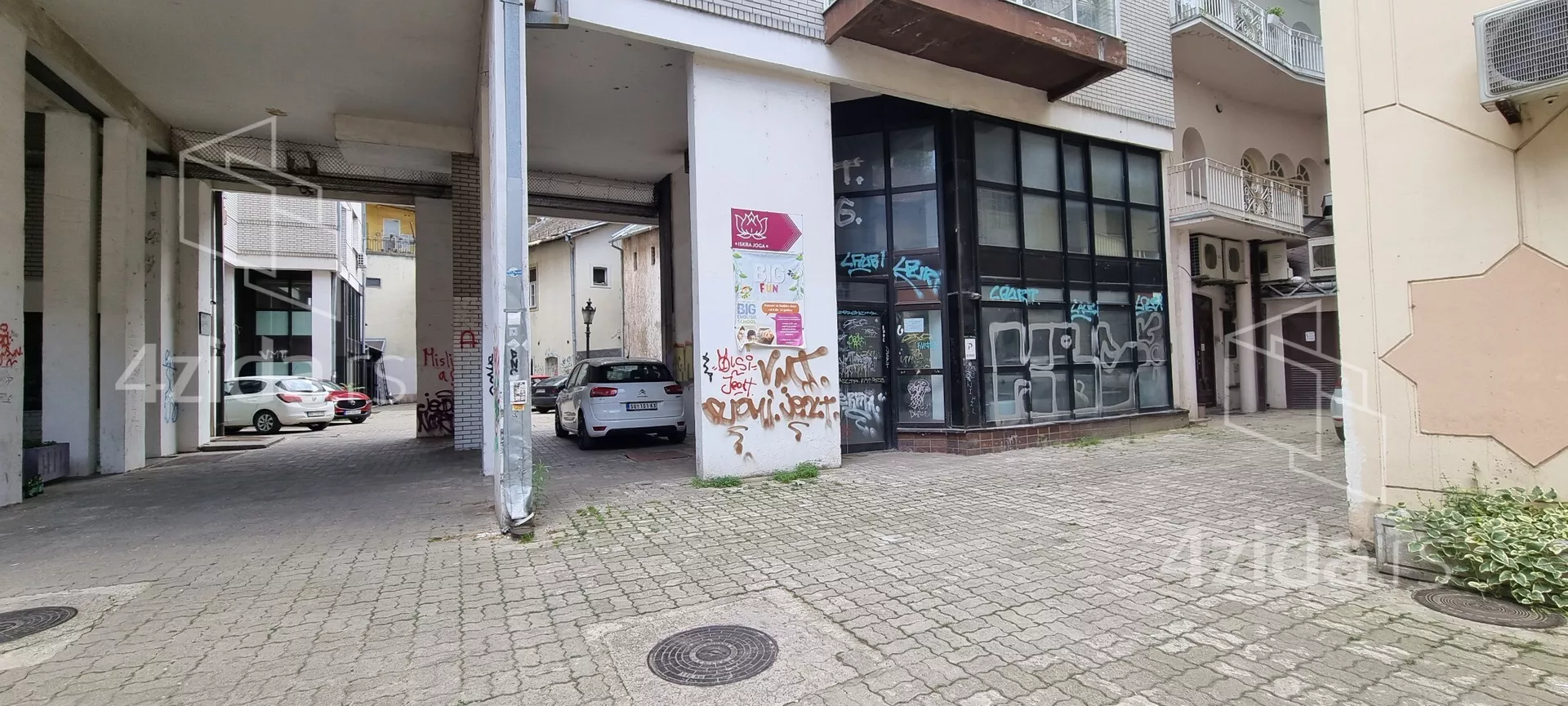 Poslovni prostor | 4zida