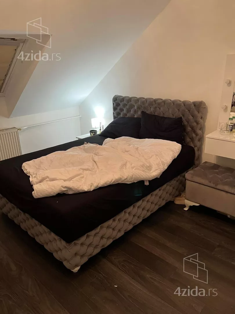 Četvoroiposoban stan | 4zida