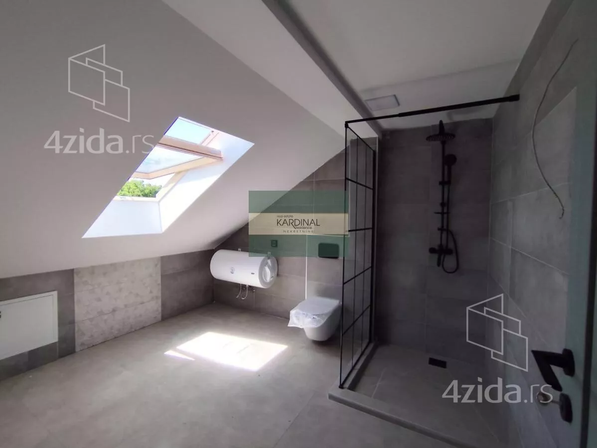 Kuća | 4zida