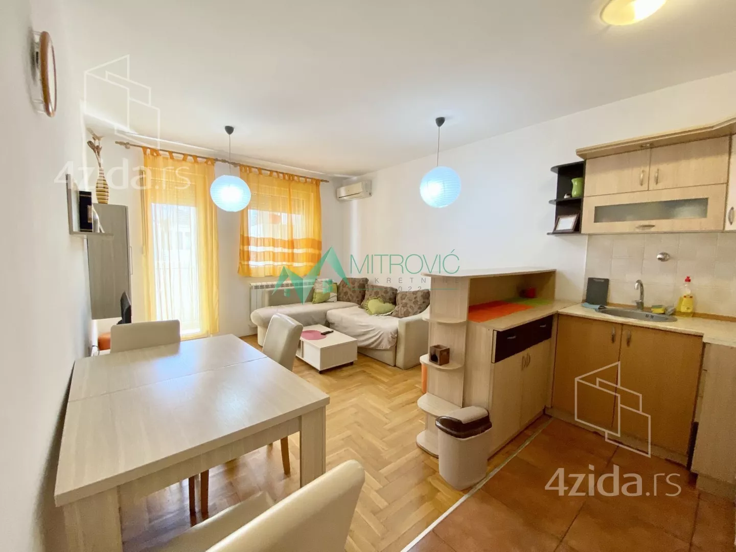 Dvoiposoban stan | 4zida