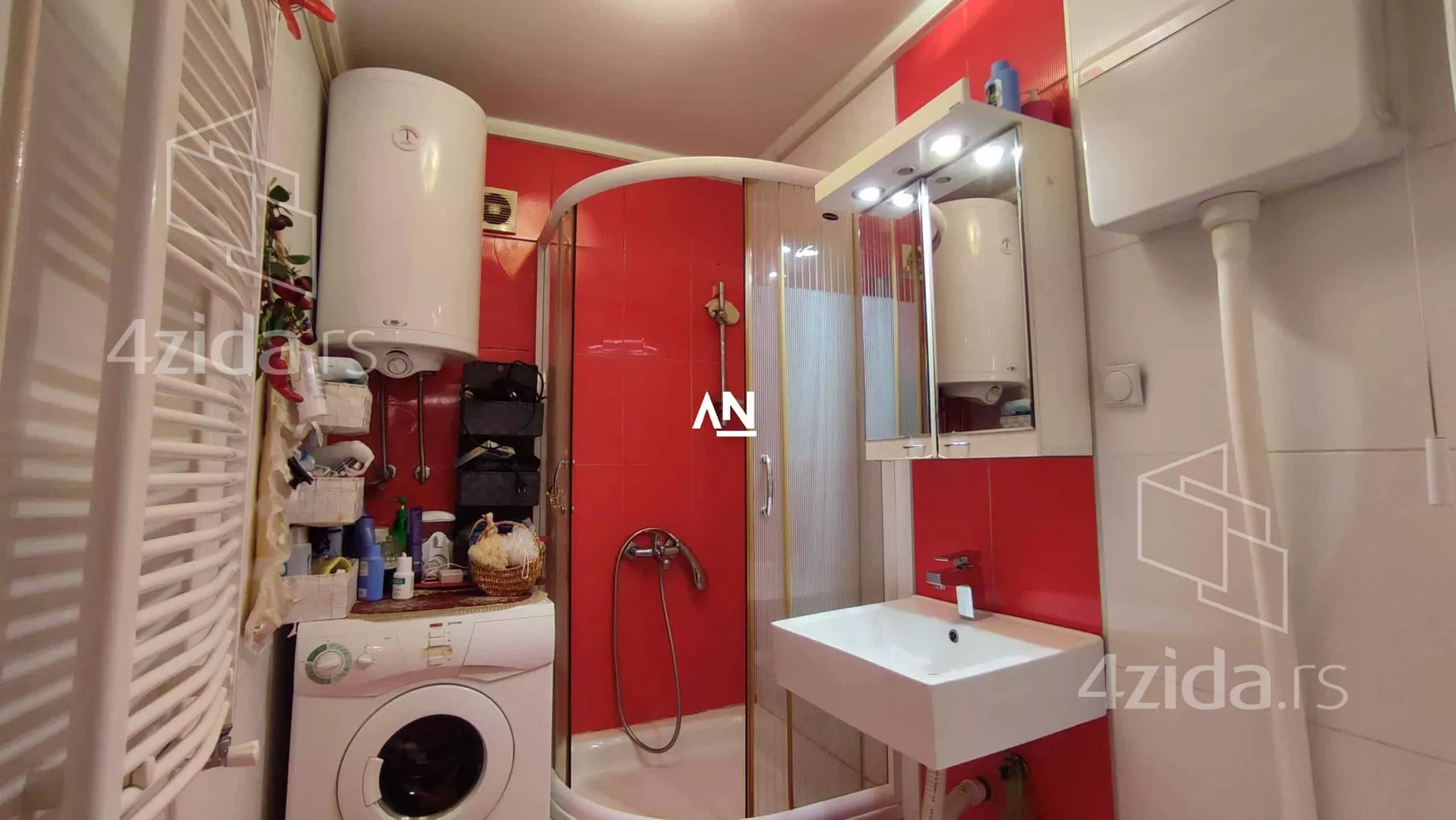 Petosoban stan | 4zida