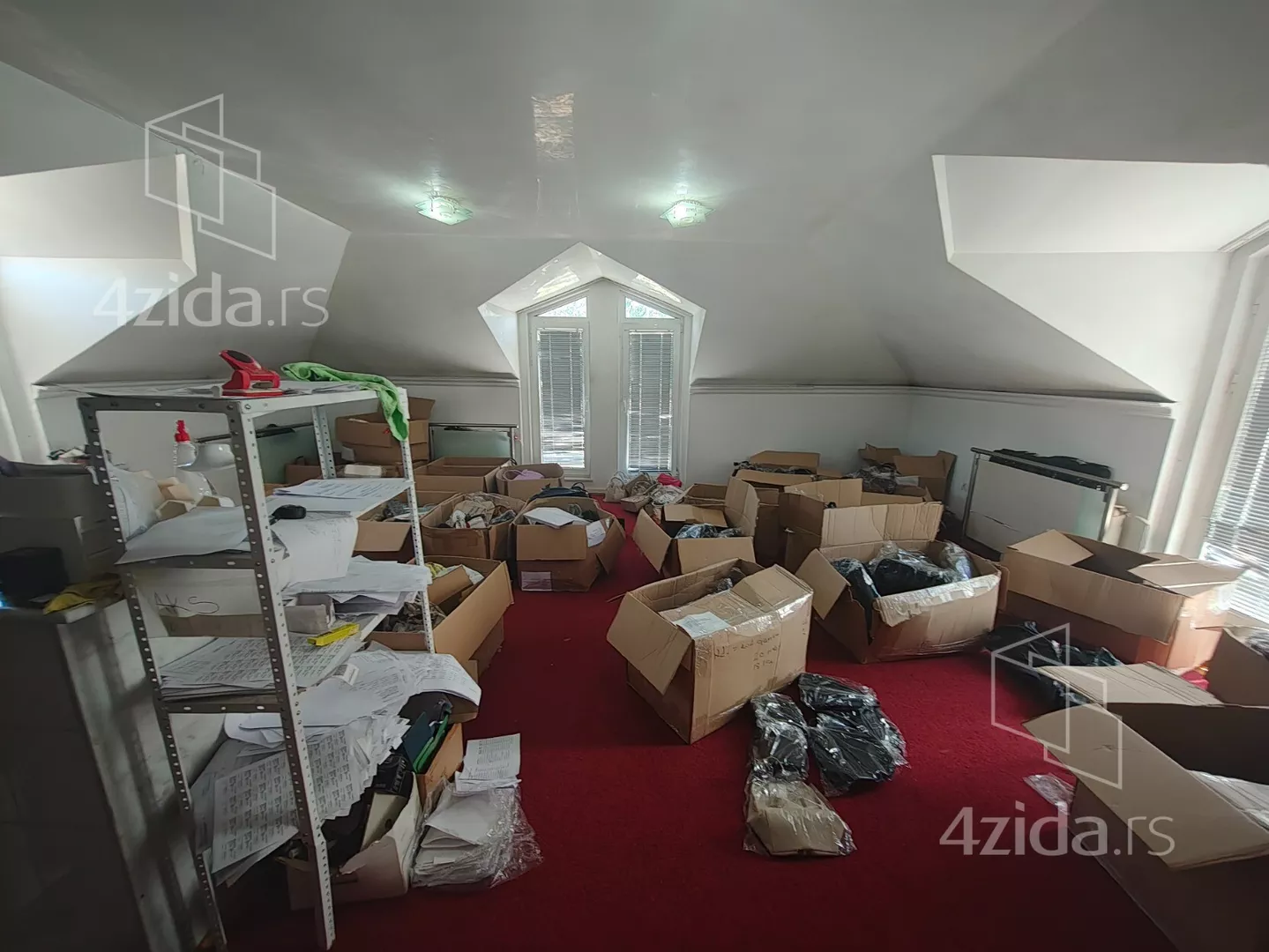 Lokal | 4zida