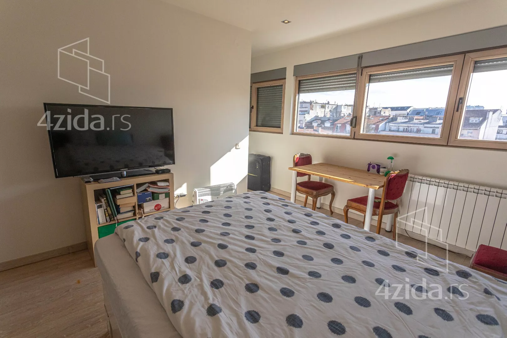 Šestosoban stan | 4zida