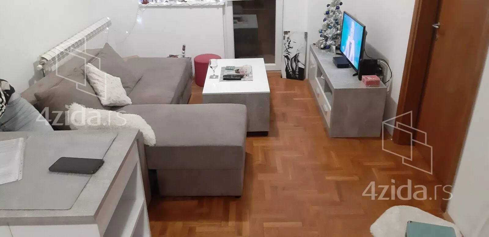 Jednoiposoban stan | 4zida
