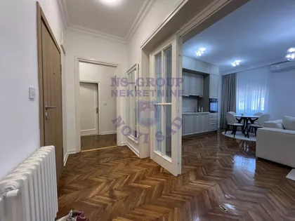 Jovana Subotića | 4zida.rs