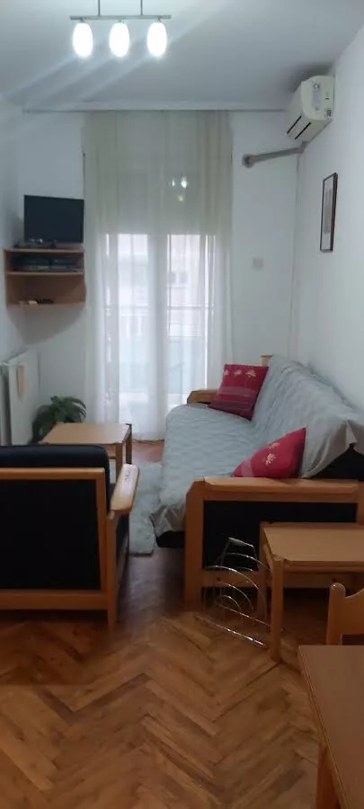 Cara Dušana | 4zida.rs