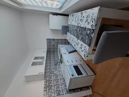 Rentgenova 9 | 4zida.rs