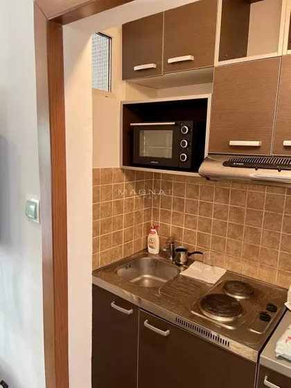 Karađorđeva | 4zida.rs