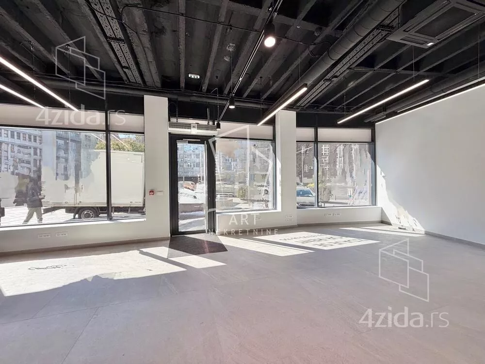 Poslovni prostor | 4zida
