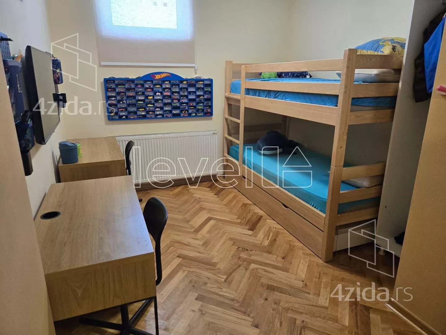 Troiposoban stan | 4zida