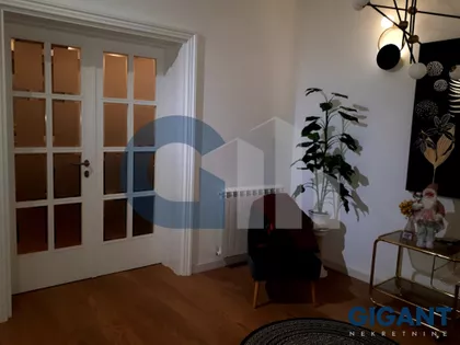 Patrijarha Varnave | 4zida.rs