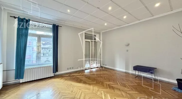 Četvoroiposoban stan | 4zida