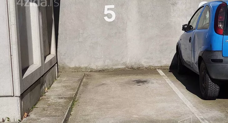 Parking | 4zida