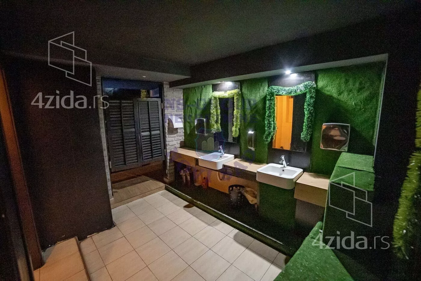 Lokal | 4zida